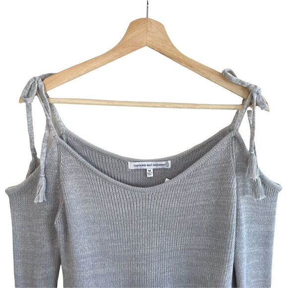 Cupcakes and Cashmere Keryn Cold Shoulder Sweater - Picture 3 of 9